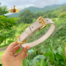 Cargar imagen en el visor de la galería, Collares de Cuero